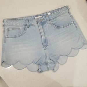 H&M High-Waist Scalloped Shorts